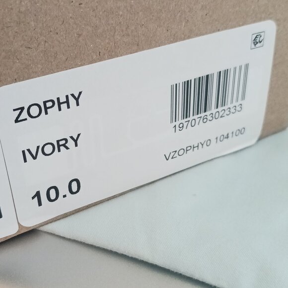 BRAND NEW IN BOX dolce vita Zophy Ivory Raffia Slide Sandal With Gold Loop - Picture 8 of 10